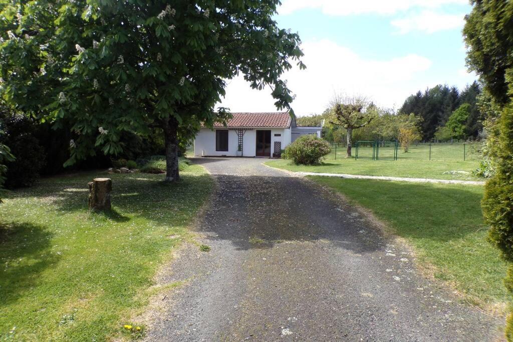 Villa Breesfalt Gite Accomodation Maisonnais-Sur-Tardoire Exterior foto